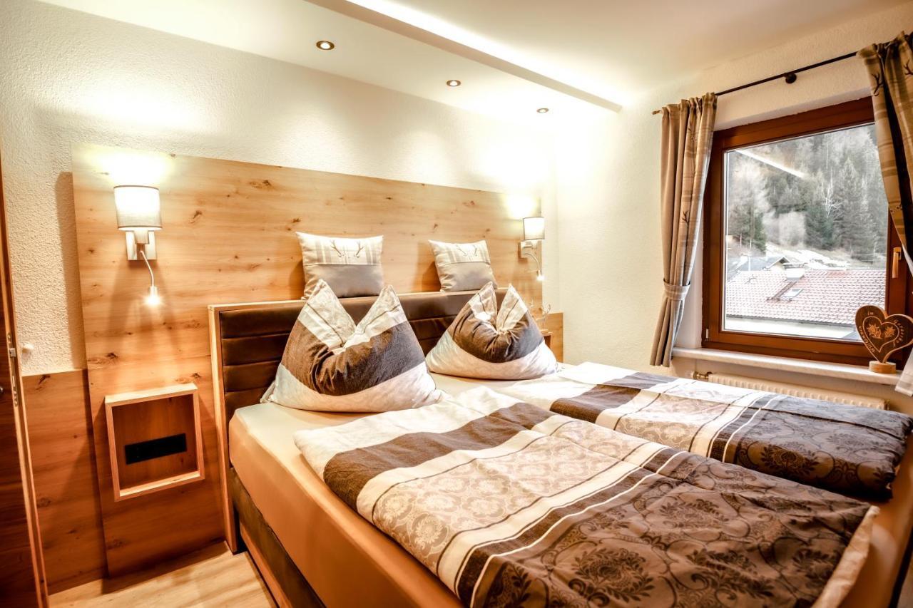 Gasthof Geraerhof Vals Bagian luar foto